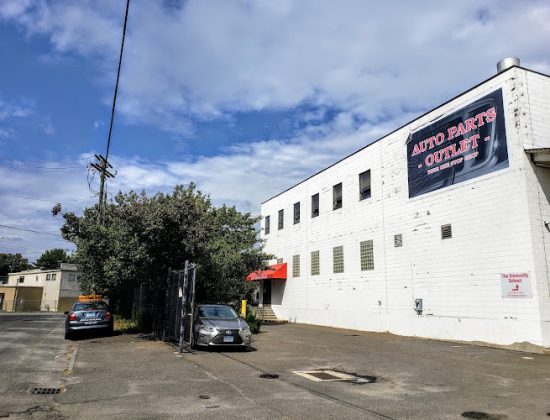 Auto Parts Outlet – Bridgeport