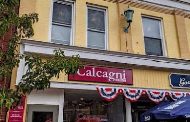 Nikki Trocchio, Calcagni Real Estate