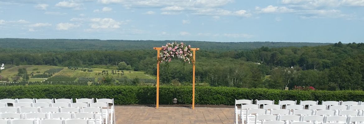 The Overlook At Geer Tree Farm