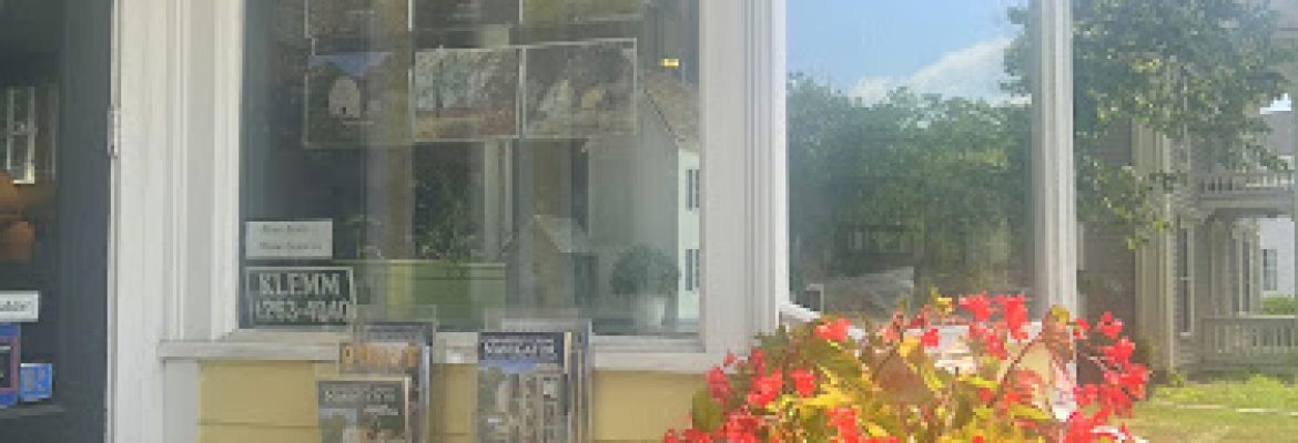 Real Estate Agent- Sindy Butkus