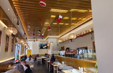 R&B Ramen N Bao