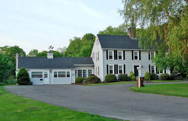 Joe Laucella- Real Estate Agent. Carey & Guarrera Real Estate