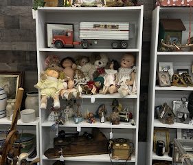 Alicea’s Antiques