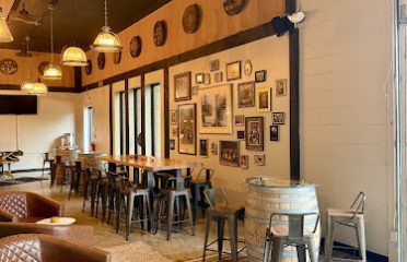 Connecticut Distilling Tasting Lounge