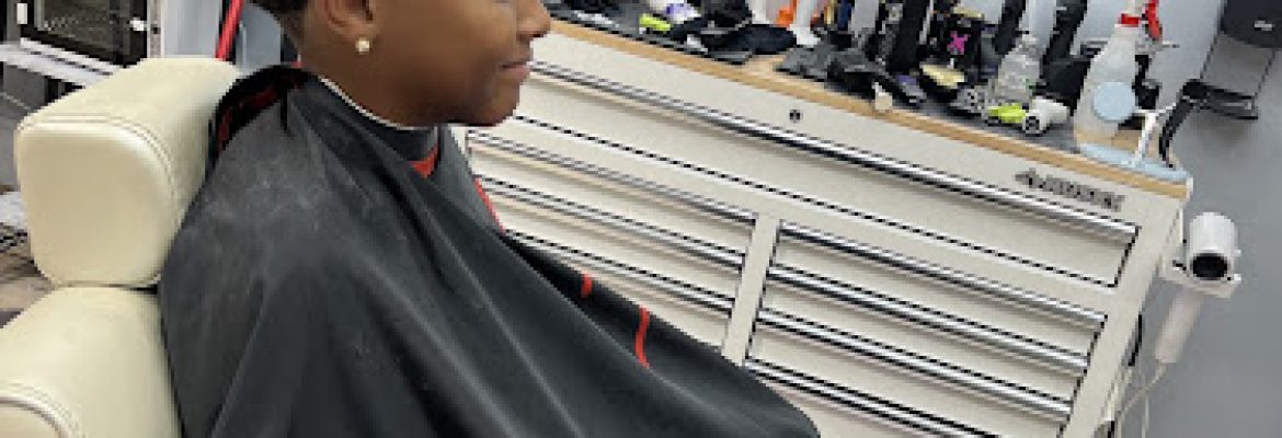 Smokin mirrors barber shop
