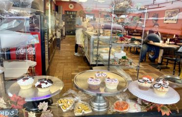Elmwood Pastry Shop