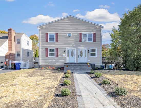 Linda Almonte, Berkshire Hathaway HomeServices New England Properties