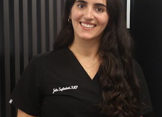 Julia Saglimbeni, FNP-C