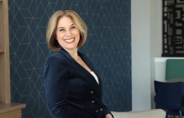 Annie Dillon, William Raveis Real Estate