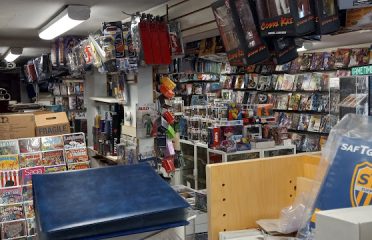 DJ’s Cards and Comics