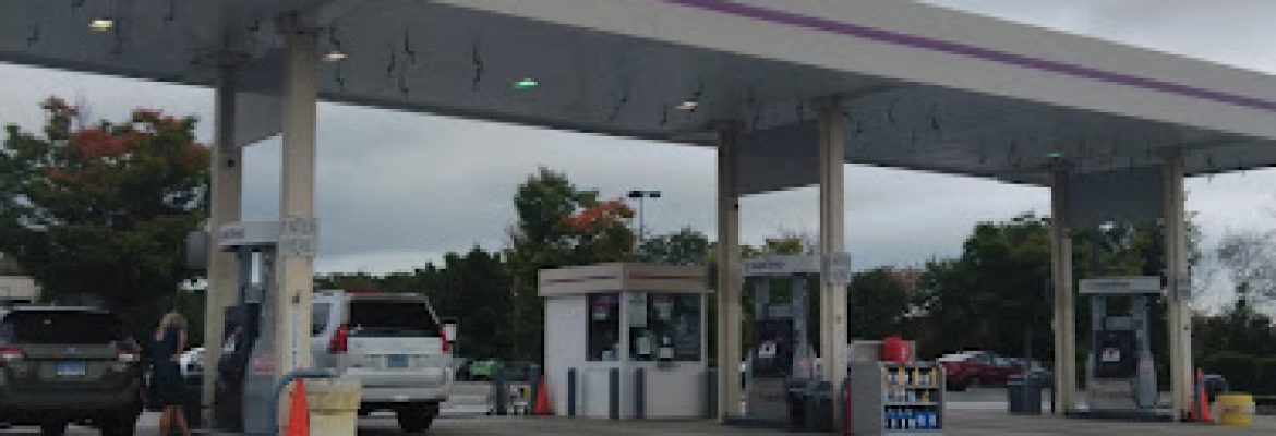 Gas Station – Stop and Shop