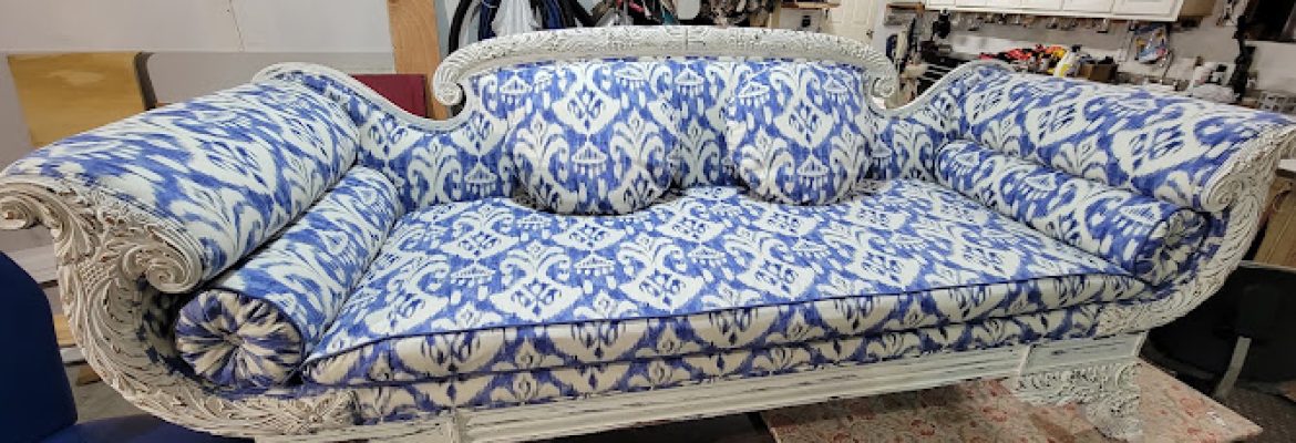 SIGNATURE UPHOLSTERY & DESIGN