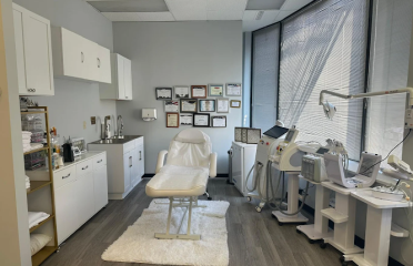Karyn esthetician