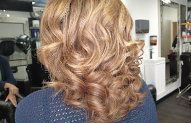 LUXE SALON & SPA LLC