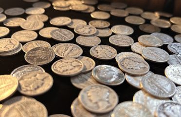 Arlo’s Crate Gold & Silver Dealer