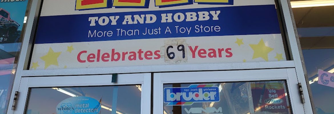 Lee’s Toy & Hobby
