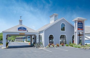 Howard Johnson by Wyndham Mystic