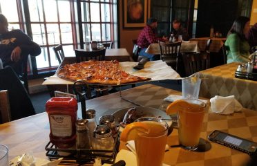 Joey Garlic’s Newington