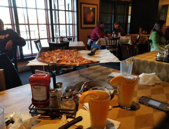 Joey Garlic’s Newington