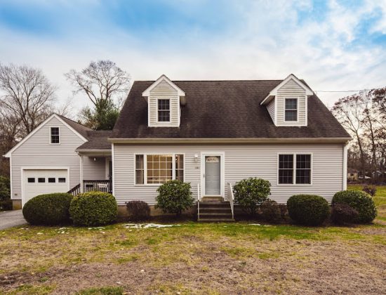 Tia McCloskey Realtor