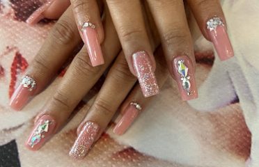 Cosabella nails salon