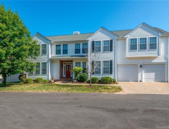 Sharon Kramberg, William Raveis Real Estate