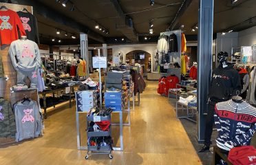 Jimmy’s Clothing & Footwear