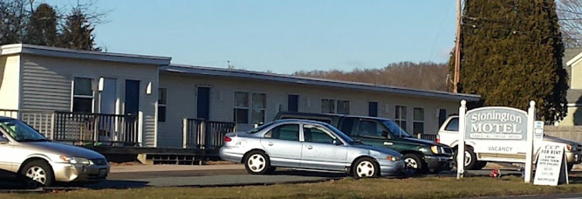 Stonington Motel