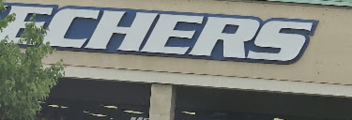SKECHERS Warehouse Outlet