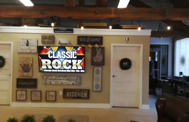 Board & Brush Creative Studio – Somers