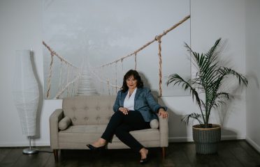Jacqueline M Kane, Master Energy Healer & Low Back Pain Specialist