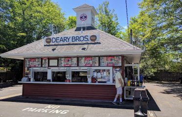 Deary Brothers Mike’s Stand