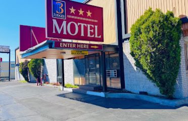 Three Judges Motor Lodge