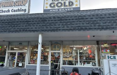 Gold Star Pawn