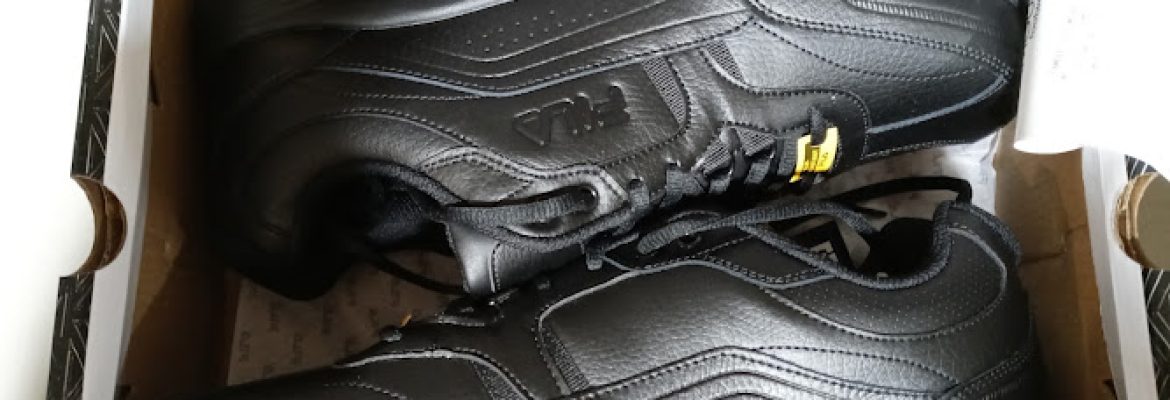Famous Footwear