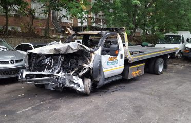 RIVERSIDE AUTO BODY