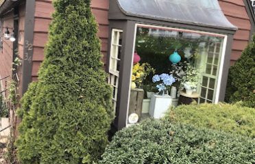 Colonial Floral Design