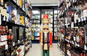 Lachaim Wine & Liquor