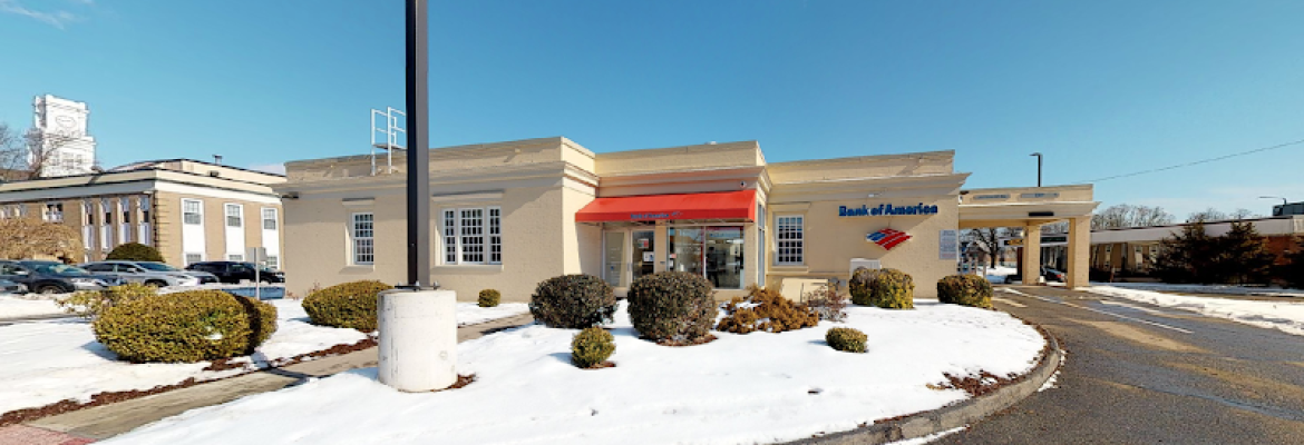 Bank of America (with Drive-thru ATM)