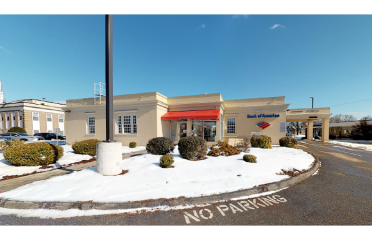 Bank of America (with Drive-thru ATM)