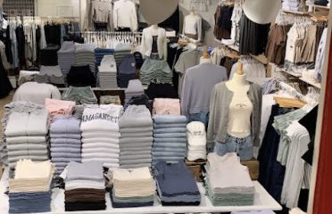 Brandy Melville