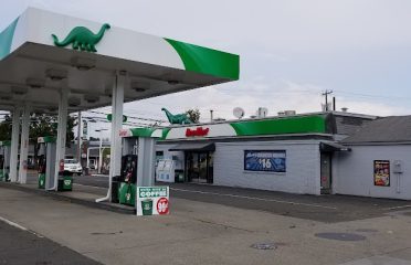 The RoadRunners Danbury Gas Station & Convenience Store