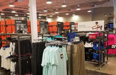 Nike Factory Store – Clinton