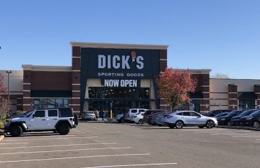 DICK’S Sporting Goods