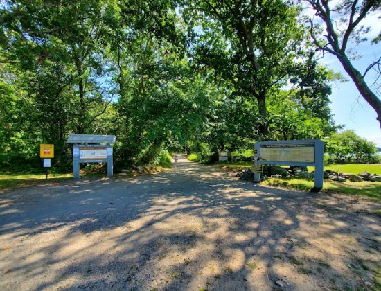 Bluff Point State Park