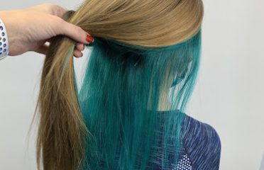 Jeslynne at Pure Essence Salon and Spa