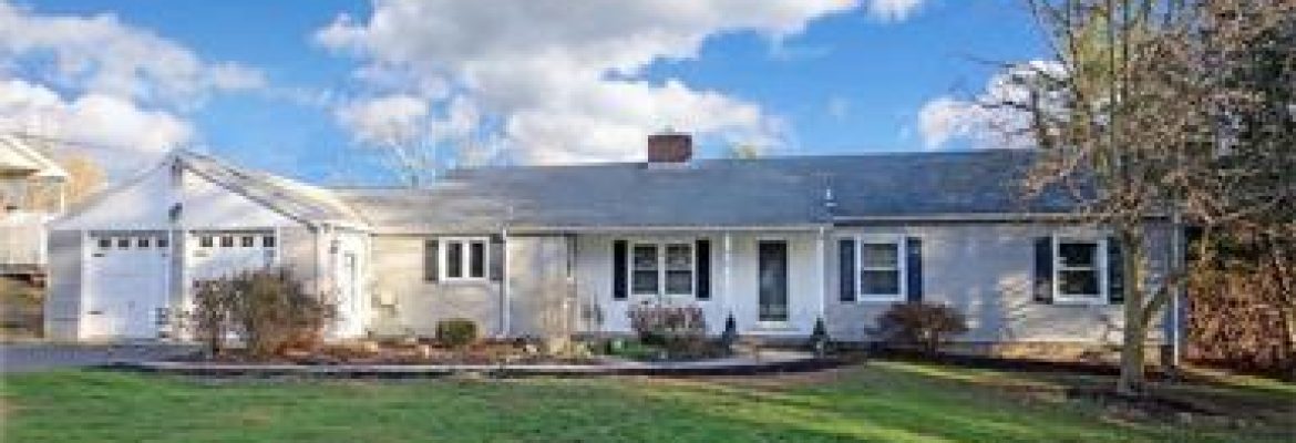 Patricia Moreggi, Coldwell Banker Realty