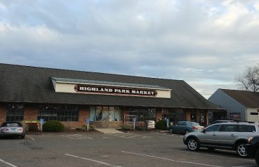 Suffield Village Market