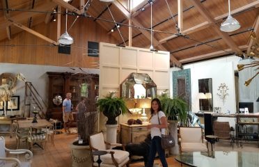 RT Facts Design & Antiques