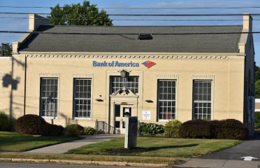 Bank of America (with Drive-thru ATM)
